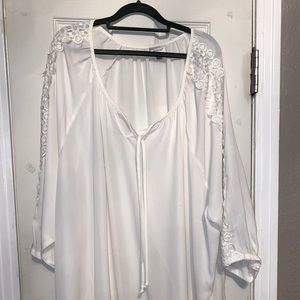Women’s Plus Size Blouse